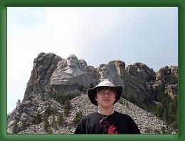 Mt Rushmore (14) * 2048 x 1536 * (532KB)